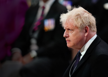 Boris Johnson picks fight with EU, seeking to reunite “Brexit Forces” to solidify his hold on power