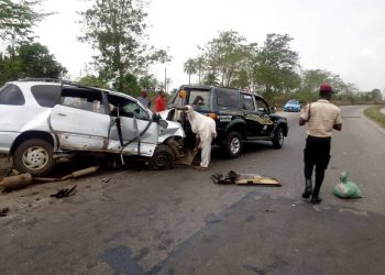 16 dead, 5 Injured, 2 escapes unhurt in Lagos auto crash