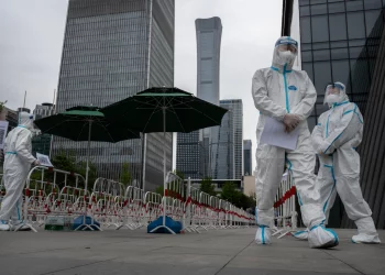 COVID-19: China steps up zero covid policy, imposes lockdown in Beijing province