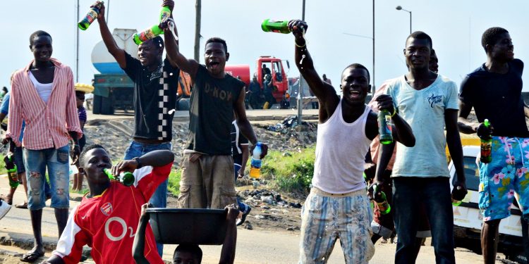 Rival groups of hoodlums disrupt peace in Lagos over masquerade attack