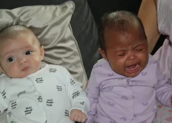 British woman with Nigerian root gives birth to twins with different looks that gets people asking, “Are they both yours?”