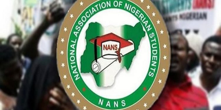 Protesting students barricade Lagos-Ibadan Expressway over ASUU strike