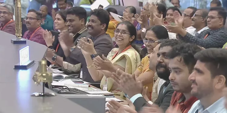 India Achieves Historic Moon Landing, Sets World Record Above the US, China, Russia