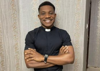 VIDEO: His Prayer Heals Cancer & Raises The Dead I From Nigeria To The World