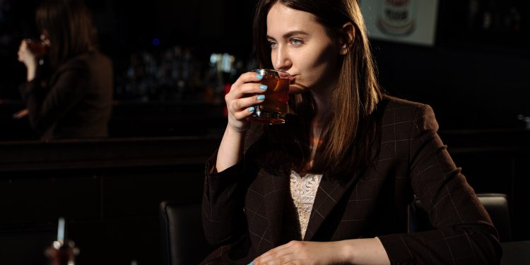 How Sarah Became a Millionaire with Only $1,000 Within One Year